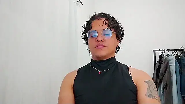 Snapshot of Diane_exotic chatting on 05/05/26, 12:35 Diane exotic online show from 05/05/26, 12:35