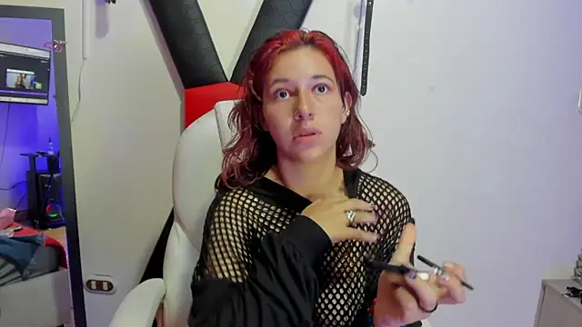 Escarleth 69 online show from 05/05/26, 08:12