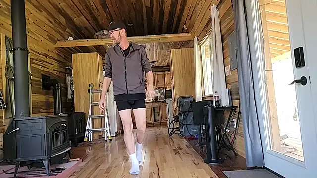 NakedCabinLife online show from 04/24/26, 09:28