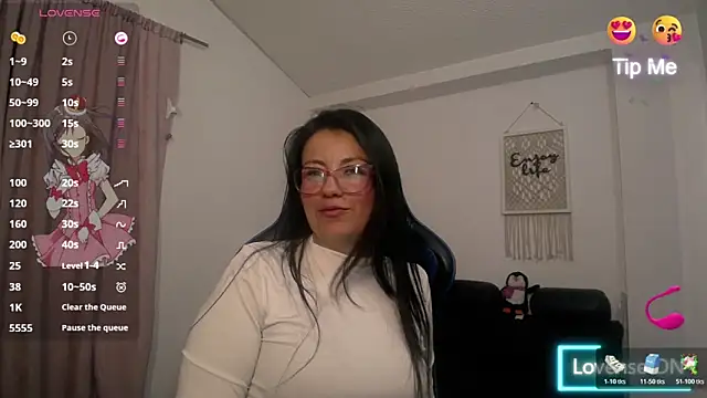 Snapshot of Valeri_bj chatting on 06/19/26, 09:09 Valeri bj online show from 06/19/26, 09:09