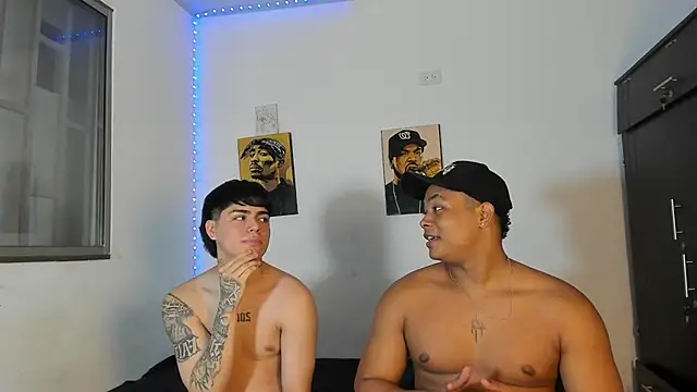 just2latins online show from 05/05/26, 04:26
