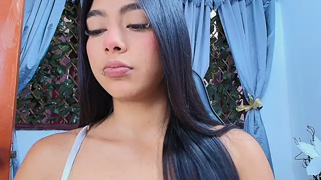 Sofia Browm online show from 06/19/26, 07:09