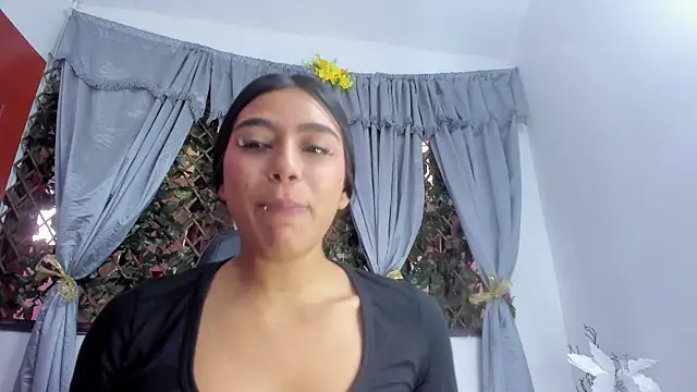Sofia Browm online show from 06/07/26, 06:57