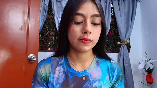 Sofia Browm online show from 05/20/26, 08:28