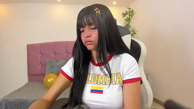 Hinaa XXX online show from 06/23/26, 07:34