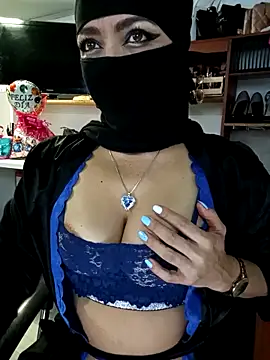 nadia  abaud online show from 09/30/25, 01:44