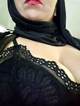 nadia  abaud online show from 09/13/25, 02:22