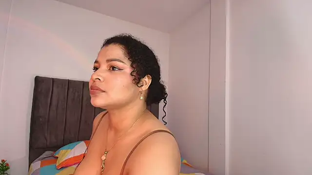 Nerea- online show from 05/17/26, 02:33