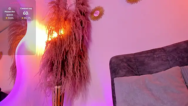 hailey sky  online show from 06/23/26, 07:23