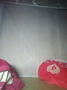 Lella 01 online show from 06/01/26, 11:37