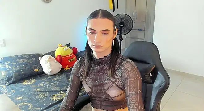  shantallskinny  online show from 05/17/26, 03:50