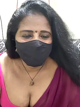 Snapshot of Sunitha-tamilponu chatting on 07/06/26, 06:54 Sunitha-tamilponu online show from 07/06/26, 06:54