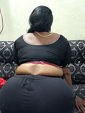 Snapshot of Sunitha-tamilponu chatting on 08/01/26, 03:59 Sunitha-tamilponu online show from 08/01/26, 03:59