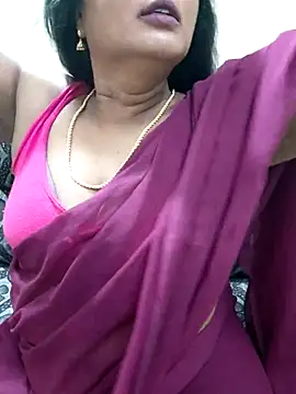 Snapshot of Sunitha-tamilponu chatting on 07/28/26, 08:23 Sunitha-tamilponu online show from 07/28/26, 08:23