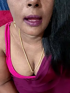 Snapshot of Sunitha-tamilponu chatting on 06/03/26, 01:39 Sunitha-tamilponu online show from 06/03/26, 01:39