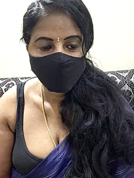 Snapshot of Sunitha-tamilponu chatting on 07/17/26, 08:17 Sunitha-tamilponu online show from 07/17/26, 08:17