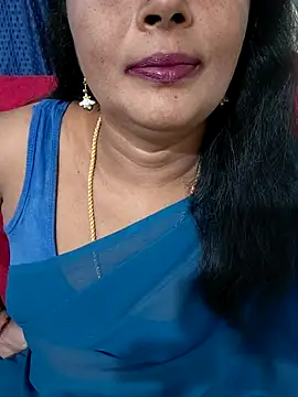 Snapshot of Sunitha-tamilponu chatting on 06/17/26, 06:07 Sunitha-tamilponu online show from 06/17/26, 06:07