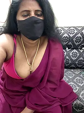 Snapshot of Sunitha-tamilponu chatting on 07/26/26, 09:05 Sunitha-tamilponu online show from 07/26/26, 09:05