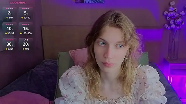 Emily Cartex online show from 07/21/26, 08:15