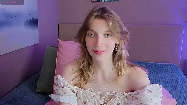 Emily Cartex online show from 06/25/26, 06:29