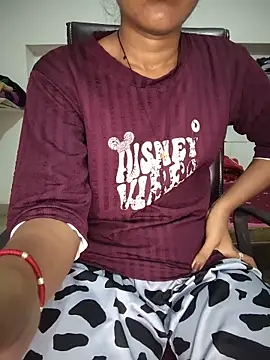 Snapshot of ESHA-LOVE chatting on 06/06/26, 06:35 ESHA-LOVE online show from 06/06/26, 06:35