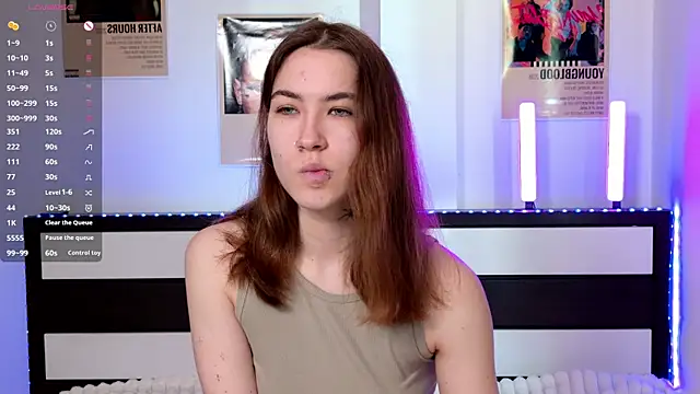 EvaAndLuna online show from 05/11/26, 02:35