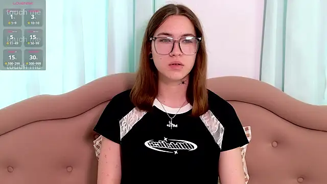 EvaAndLuna online show from 07/10/26, 12:10