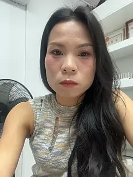 Snapshot of Xiaoyu-aa chatting on 05/01/26, 12:21 Xiaoyu-aa online show from 05/01/26, 12:21