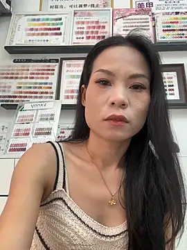 Snapshot of Xiaoyu-aa chatting on 06/03/26, 05:30 Xiaoyu-aa online show from 06/03/26, 05:30