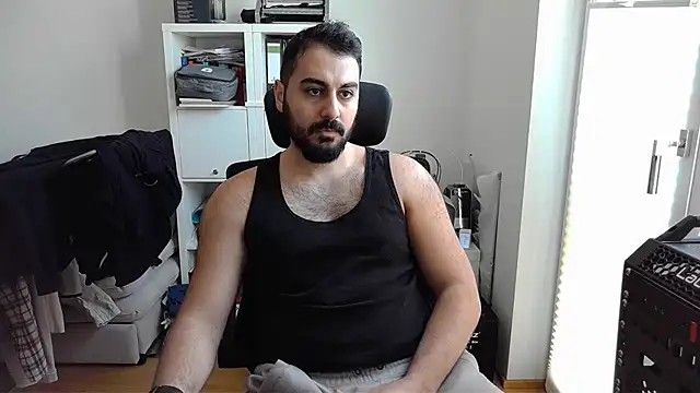 Snapshot of Voyagercam chatting on 04/25/26, 11:57 Voyagercam online show from 04/25/26, 11:57