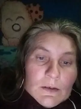 Snapshot of IrisMaris37 chatting on 06/15/26, 01:22 IrisMaris37 online show from 06/15/26, 01:22
