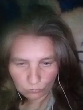 Snapshot of IrisMaris37 chatting on 05/21/26, 10:12 IrisMaris37 online show from 05/21/26, 10:12