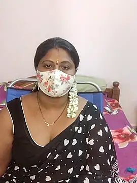 Snapshot of telugu_Geetha40 chatting on 05/10/26, 06:17 telugu Geetha40 online show from 05/10/26, 06:17