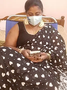 Snapshot of telugu_Geetha40 chatting on 05/16/26, 02:49 telugu Geetha40 online show from 05/16/26, 02:49