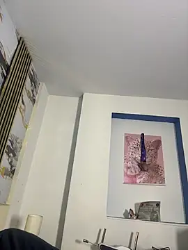 lyra-marco online show from 07/21/26, 07:20