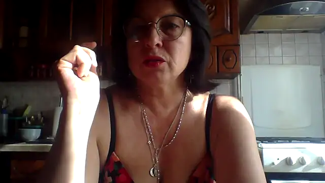 Snapshot of Fiona06 chatting on 05/19/26, 04:52 Fiona06 online show from 05/19/26, 04:52