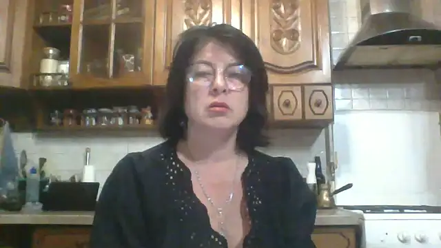 Snapshot of Fiona06 chatting on 05/21/26, 07:33 Fiona06 online show from 05/21/26, 07:33