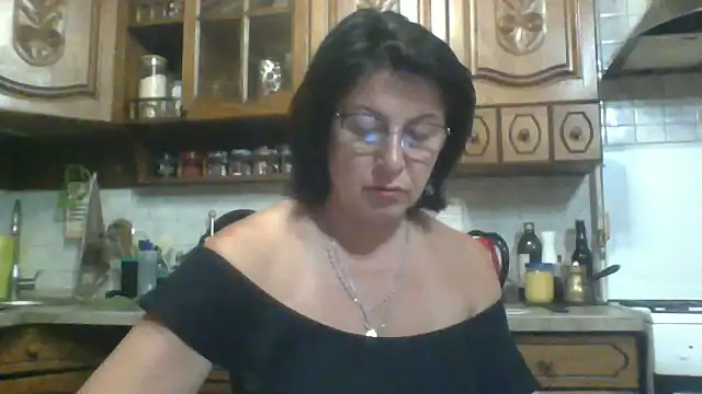 Snapshot of Fiona06 chatting on 05/26/26, 07:23 Fiona06 online show from 05/26/26, 07:23