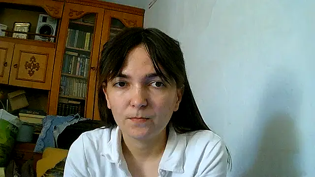 LyubovVill online show from 05/04/26, 12:19