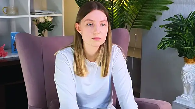 RebeccaAzim online show from 04/28/26, 12:53