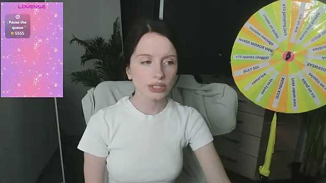 mollie blush online show from 05/17/26, 01:33