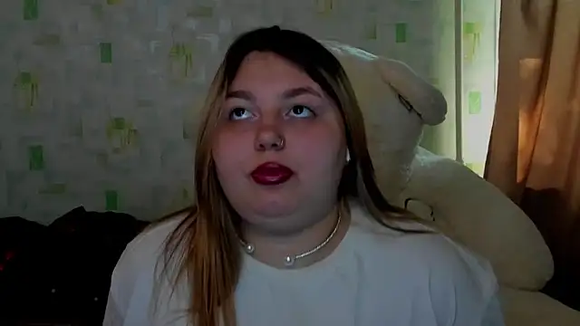 Snapshot of LillyHaigh chatting on 05/23/26, 06:01 LillyHaigh online show from 05/23/26, 06:01