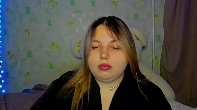 Snapshot of LillyHaigh chatting on 06/04/26, 06:12 LillyHaigh online show from 06/04/26, 06:12