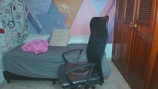 raylin escobar online show from 05/16/26, 08:30