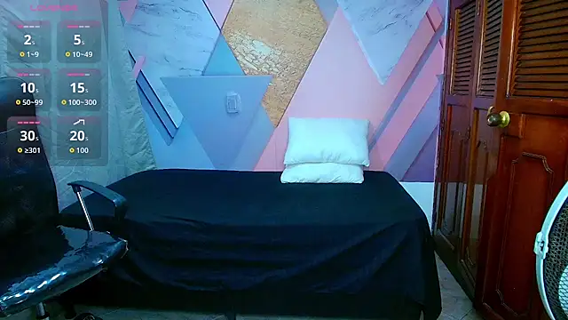 raylin escobar online show from 07/14/26, 07:09
