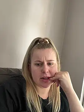 taylor-b online show from 04/30/26, 12:12