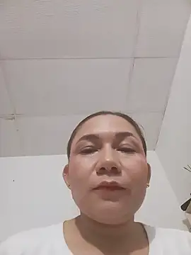Luna Morch online show from 06/12/26, 01:58
