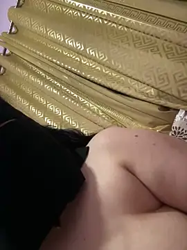 QueenRima99 online show from 04/28/26, 02:27