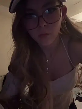 Lina-420 online show from 05/16/26, 08:19
