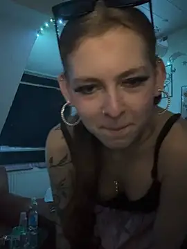 Lina-420 online show from 06/01/26, 07:46